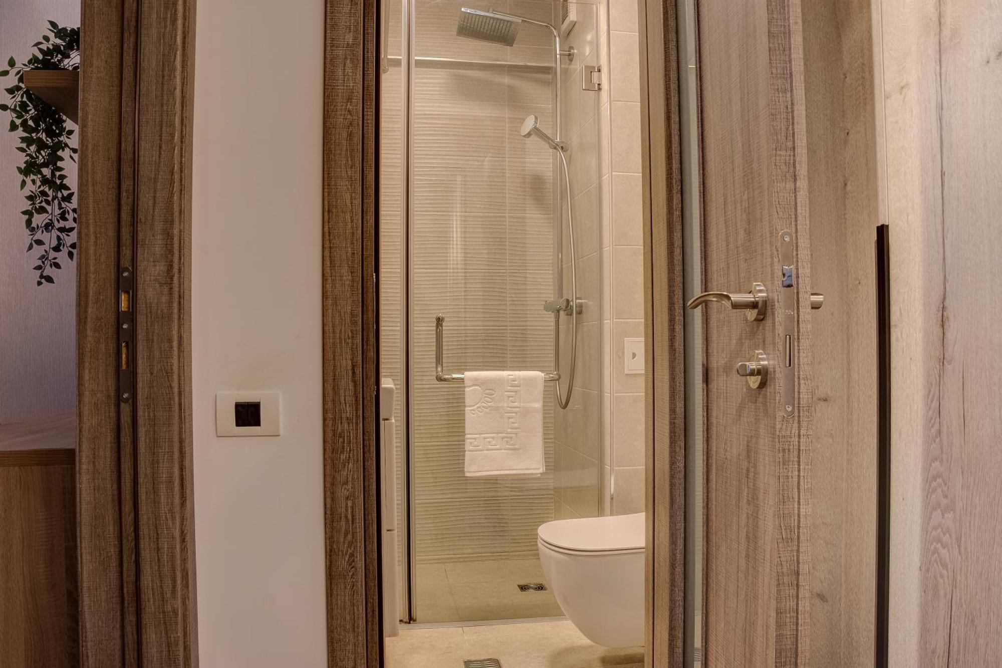 Appartamento Chanttal Luxury - Bucarest